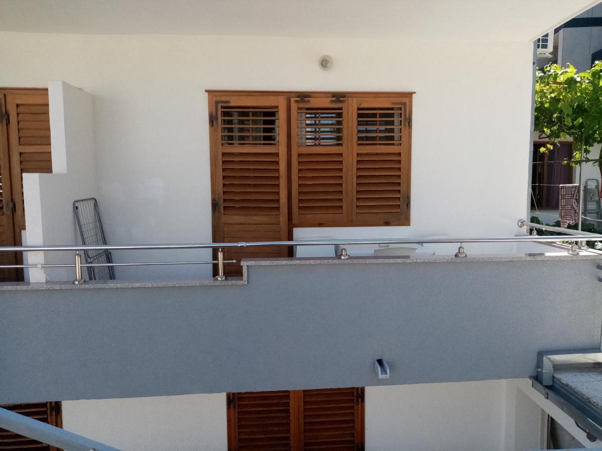 Apartments Iva Baška Voda Exteriör bild