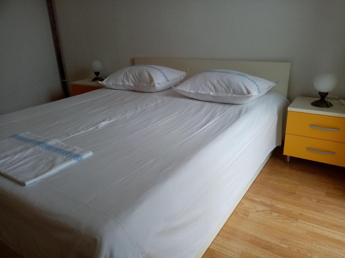 Apartments Iva Baška Voda Exteriör bild