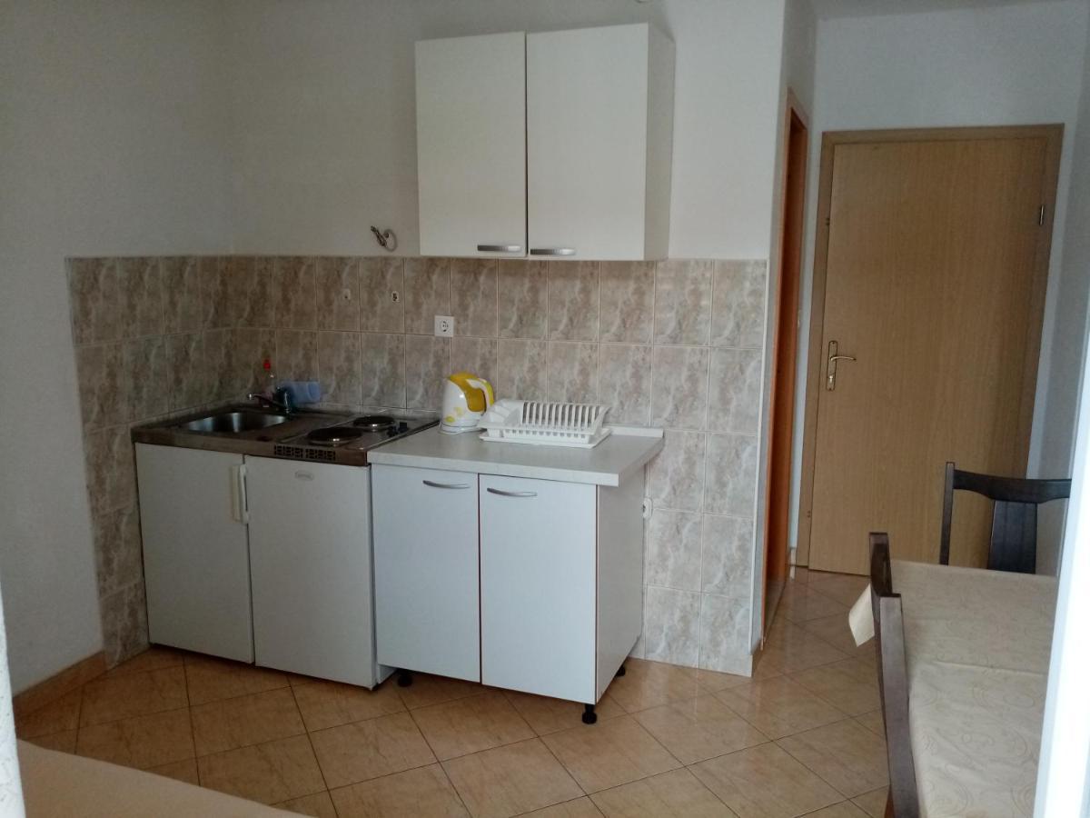 Apartments Iva Baška Voda Exteriör bild